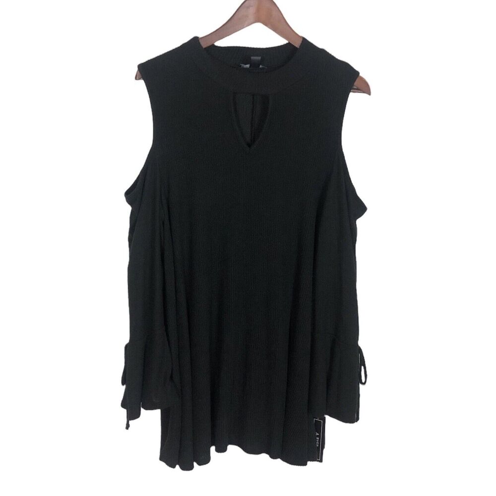 A. Byer Black Ribbed Cold Shoulder Fuzzy Knit Sweater Women's Plus 1X
